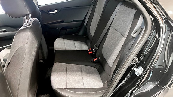 Kia Stonic 9 of 12
