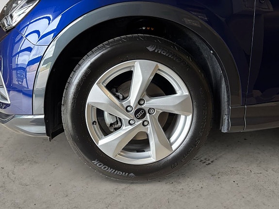 Audi Q3 6 of 14