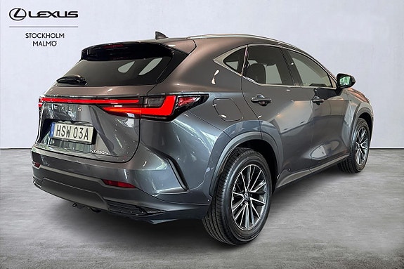 Lexus NX450h+ 17 of 25