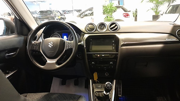 Suzuki Vitara 9 of 11