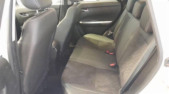 Suzuki Vitara 3 of 11