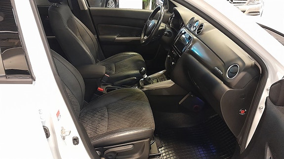 Suzuki Vitara 10 of 11