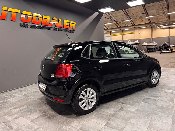 Volkswagen Polo 2 of 10