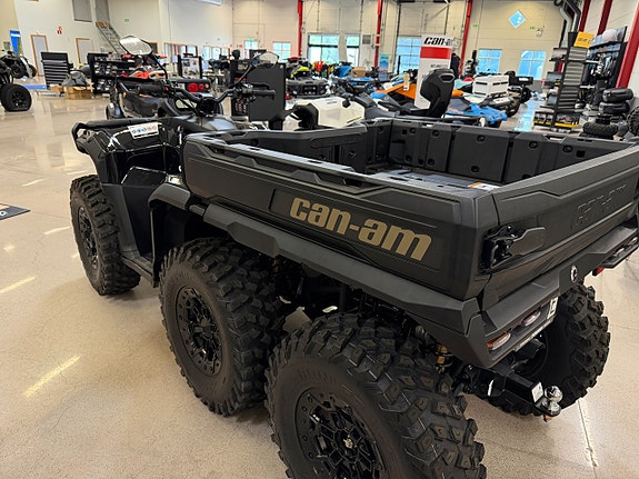 Can-Am NYHET! Outlander 6x6 Backcountry 1000R 2 of 8
