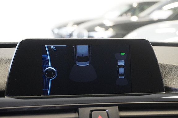 BMW 320d 9 of 13