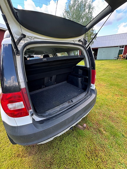 Skoda Yeti 3 of 8