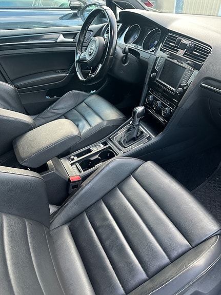 Volkswagen Golf VII 4 of 4