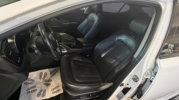 Kia Optima 11 of 18