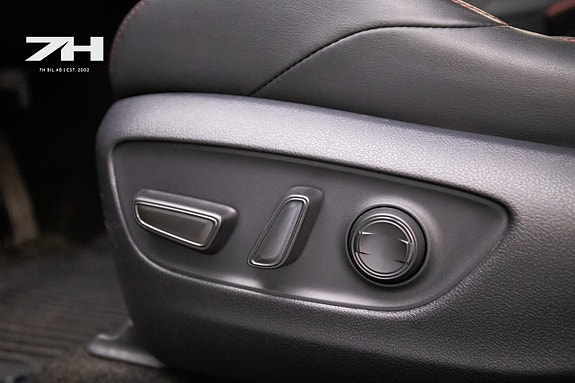 Toyota RAV4 16 of 20