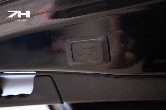 Toyota RAV4 20 of 20