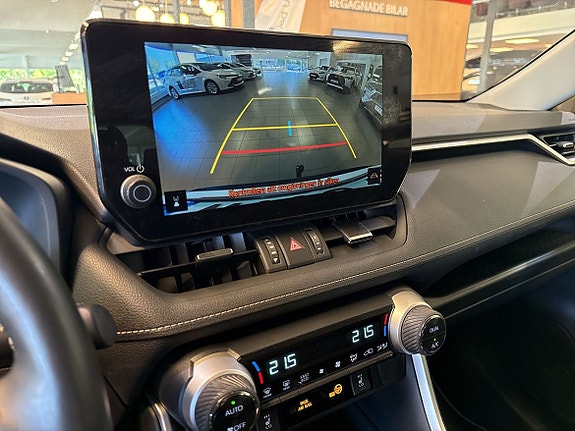 Toyota RAV4 17 of 18