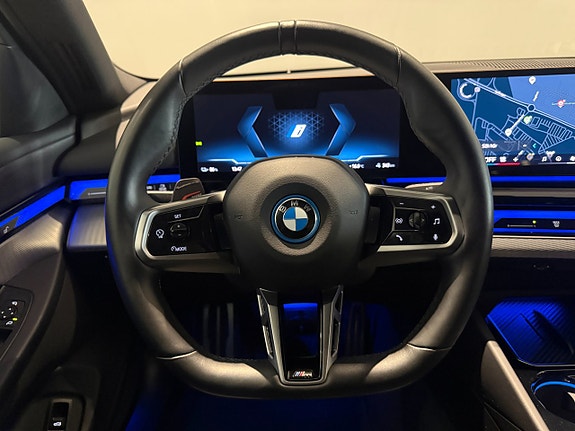 BMW i5 13 of 18