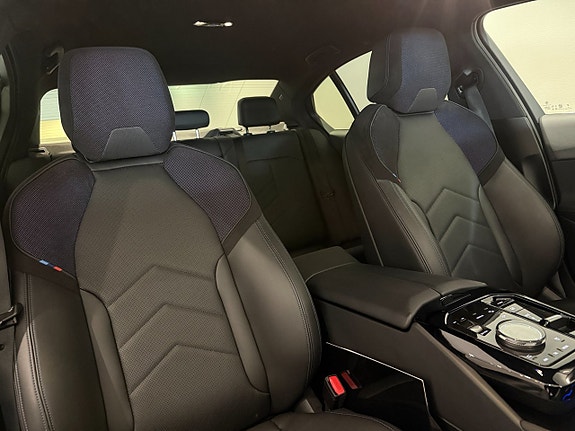 BMW i5 17 of 18