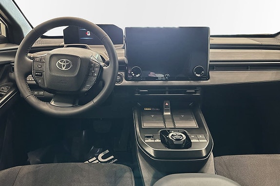 Toyota C-HR 8 of 10