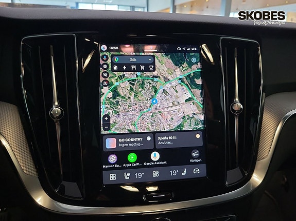 Volvo V60 14 of 23