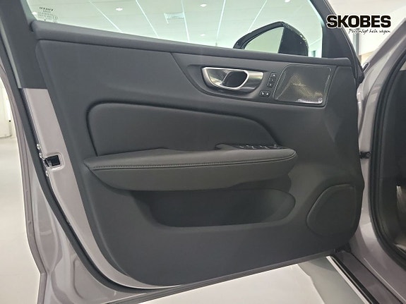 Volvo V60 15 of 23