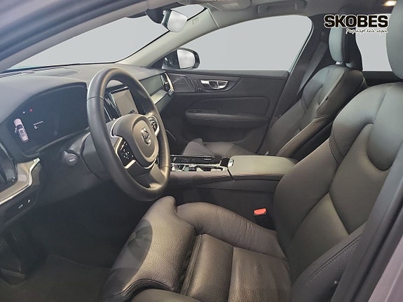 Volvo V60 8 of 23