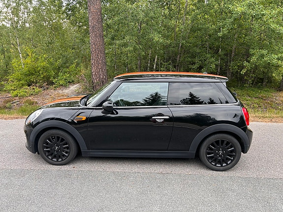 MINI Cooper 5 of 12