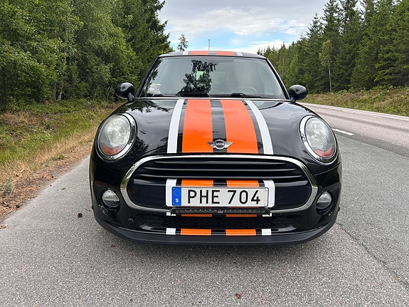 MINI Cooper 2 of 12