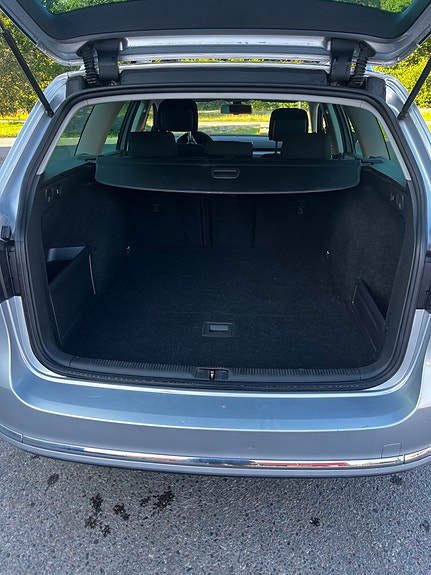 Volkswagen Passat 9 of 10