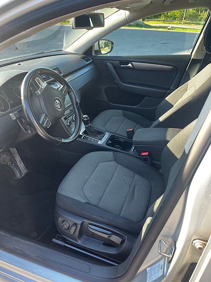 Volkswagen Passat 8 of 10