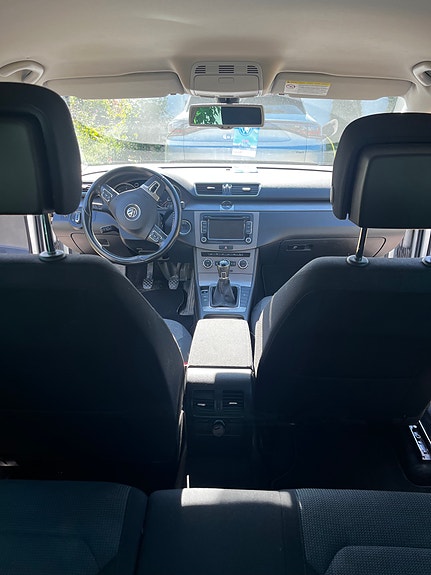 Volkswagen Passat 7 of 10