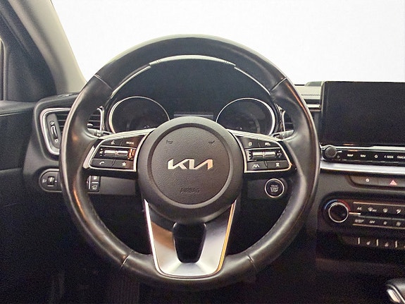 Kia Ceed 14 of 30