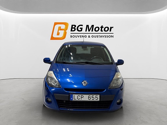 Renault Clio 2 of 16