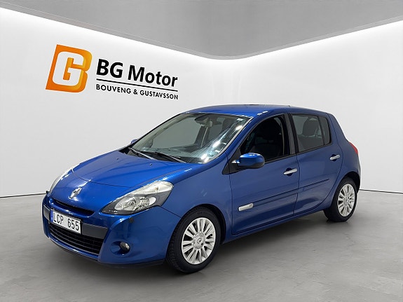 Renault Clio 8 of 16