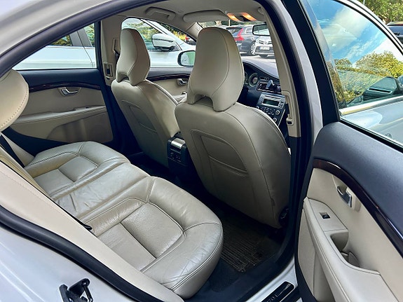 Volvo S80 10 of 21
