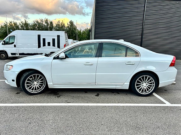 Volvo S80 6 of 21