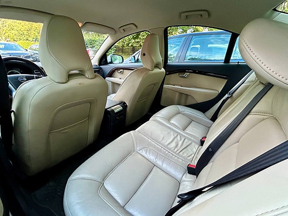 Volvo S80 11 of 21