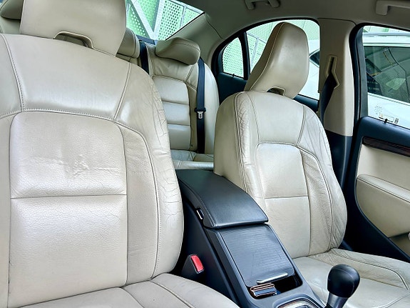 Volvo S80 18 of 21