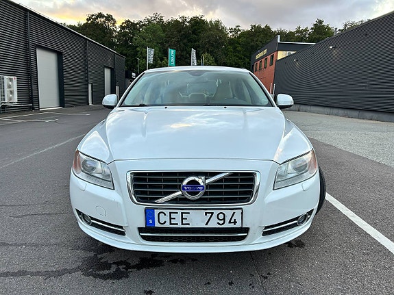 Volvo S80 3 of 21