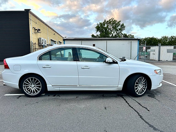Volvo S80 9 of 21