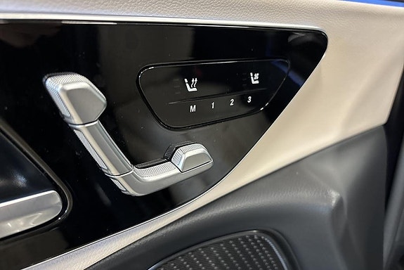 Mercedes-Benz E300 e 15 of 20
