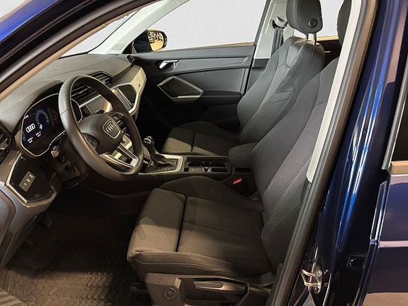 Audi Q3 7 of 14