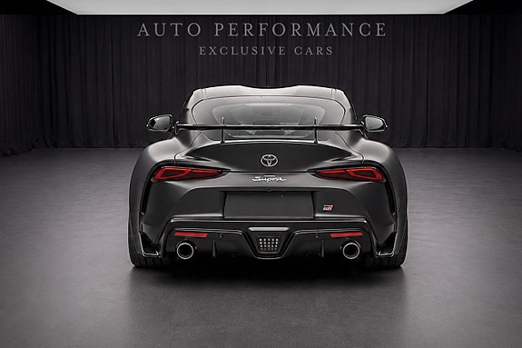 Toyota Supra 5 of 12