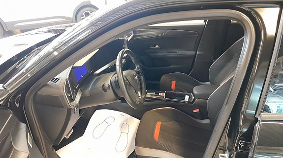 Opel Mokka 2 of 10