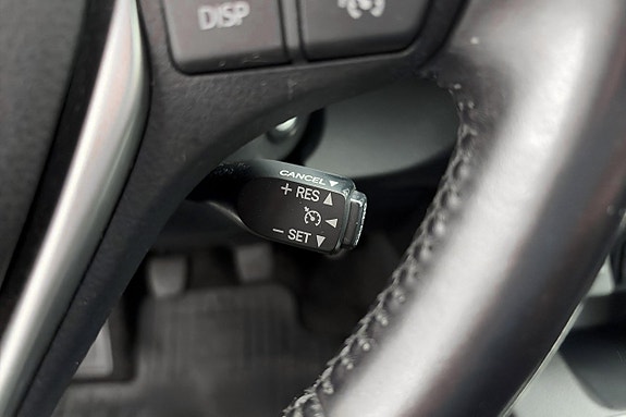 Toyota Auris 15 of 17