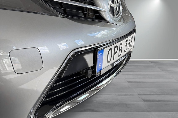Toyota Auris 13 of 17
