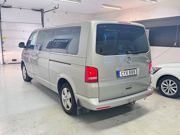 Volkswagen Caravelle 24 of 24