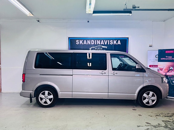 Volkswagen Caravelle 13 of 24