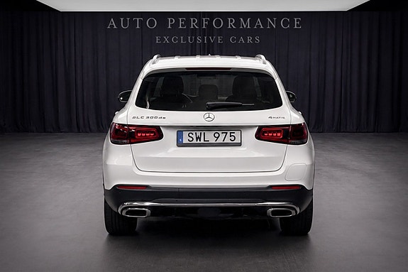 Mercedes-Benz GLC300 de 5 of 10