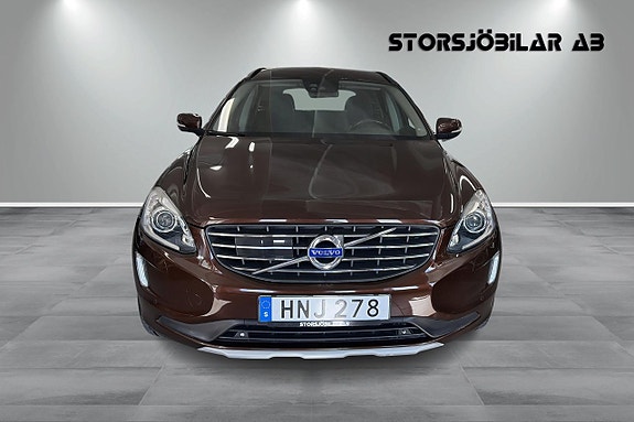 Volvo XC60 8 of 18