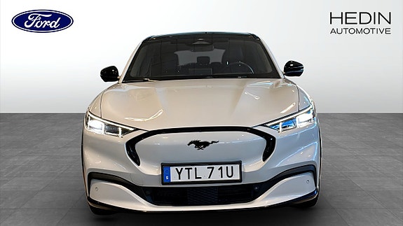 Ford Mustang Mach-E 8 of 15
