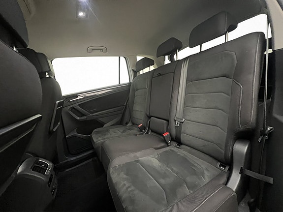 Volkswagen Tiguan Allspace 24 of 30