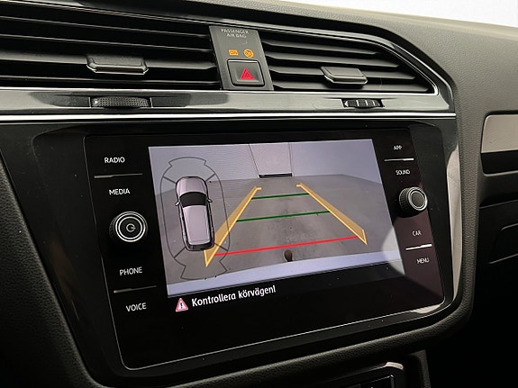 Volkswagen Tiguan Allspace 18 of 30