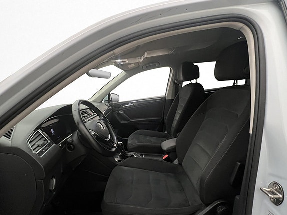 Volkswagen Tiguan Allspace 11 of 30