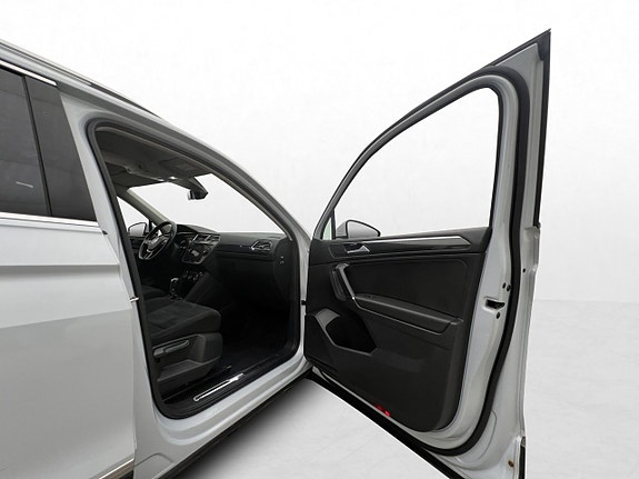 Volkswagen Tiguan Allspace 23 of 30